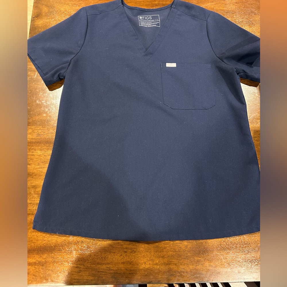 Women’s Navy Figs Scrub Top NWOT